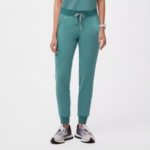 Figs Women’s Hydrogreen Zamora scup pants